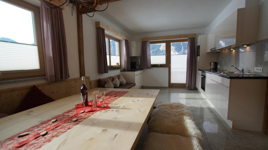 Appartement Sonnenschein Рамзау-ім-Ціллерталь Екстер'єр фото